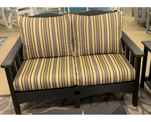 Deep Seat Love Seat with cushions